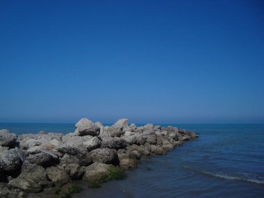 Durres, Arnavutluk - 25 Mayıs 2017: Mimarlık, peyzaj ve natu