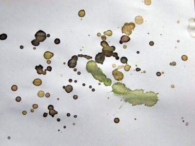 Suluboya çizimler beyaz kağıt arka plan üzerine çizilmiş boyalar