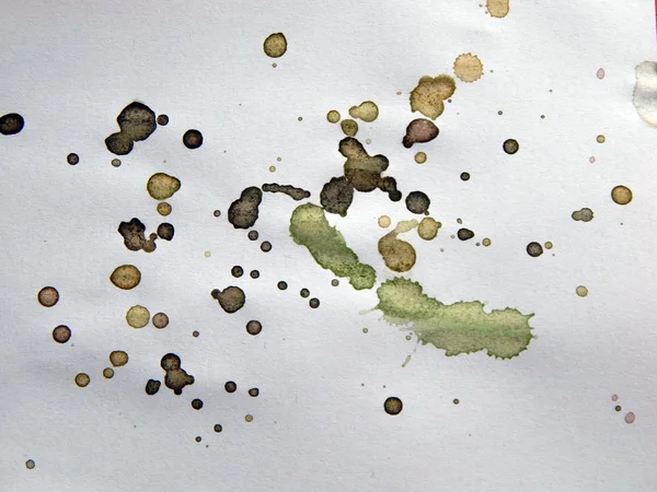 Suluboya çizimler beyaz kağıt arka plan üzerine çizilmiş boyalar