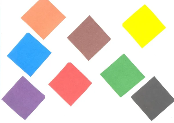 Aplicación de papel cortado de color con tijeras — Foto de Stock