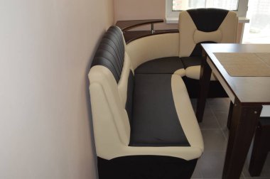 Bir konut binasında daire iç