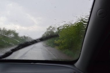 Arabanın penceresinden görüntüle