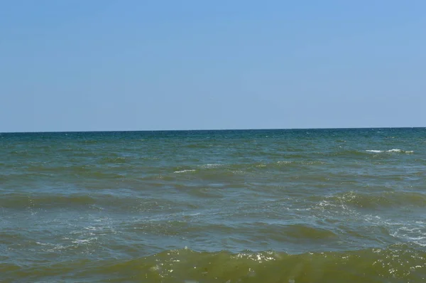 Vista mar a partir da praia — Fotografia de Stock