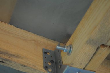 Bağlantı elemanları ile çerçeve oluşturmanın güçlendirilmesi