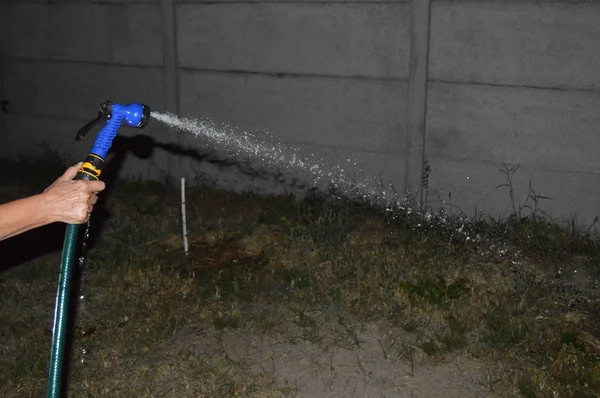 Geceleri hortum sulama