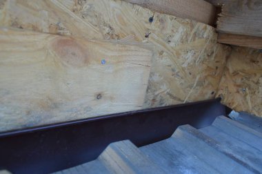 Çatıya ahşap rüzgar montajı