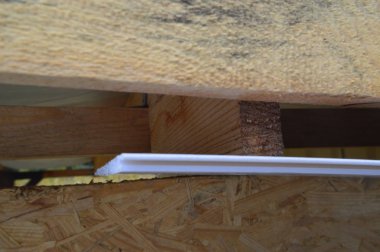 Çatı yalıtımı için polivinil klorür soffits