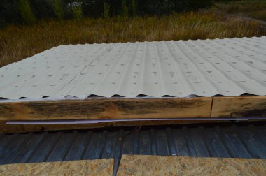Çatı yalıtımı için polivinil klorür soffits