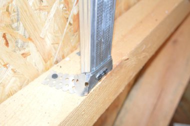 Alçıpan için metal profil için montaj üniteleri