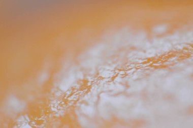 Farklı renklerde meyveler.