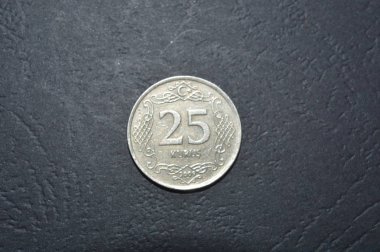 Farklı ülkelerin ve mezheplerin paraları