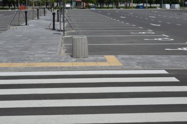 Mahallede yeni konut binaları ve çeyreğin altyapısı