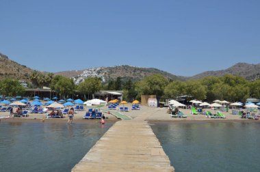 BODRUM, TURKISH - 05 Temmuz 2020: Deve Sahili Panoraması Ege Denizi