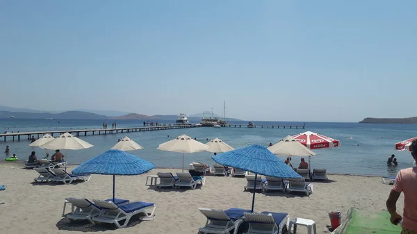 Bodrum Turquía Julio 2020 Panorama Playa Camellos Mar Egeo —  Fotos de Stock