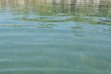 Ege 'de yeşil-mavi deniz suyu dokusu