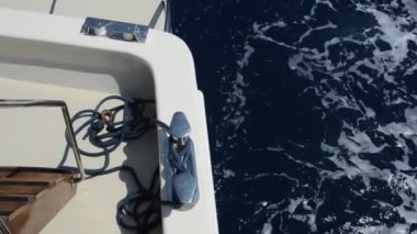 Yat güvertesi detayları ve tasarım elemanları