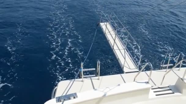 Détails et éléments de conception du pont de yacht