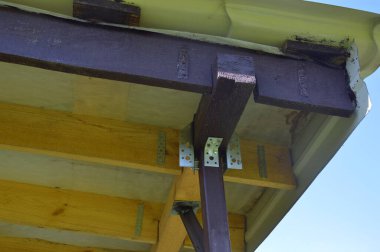 Çerçeve inşaatında hızlandırıcılar ve düğümler