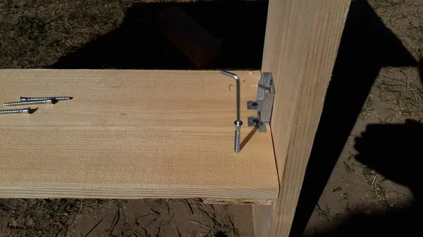 Kerestelerden kendi ellerinle bir tablo oluşturma süreci.