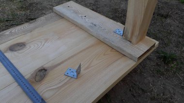 Ranzayı kendi ellerinle kerestelerden yapma işlemi.