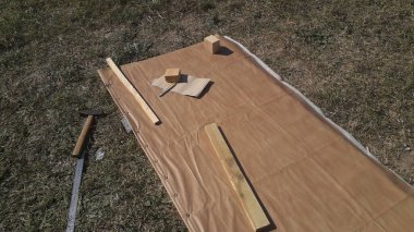 Yalıtım için deri ve deri kaplama döşeme.