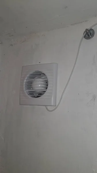 Tecnologia Ventilazione Scarico Nella Parete Casa — Foto Stock