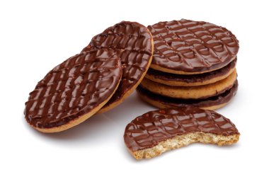 Beyaz arka plan üzerinde izole çikolata kaplı kurabiye