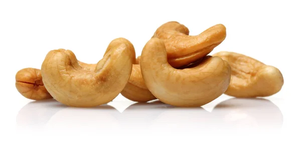 Geroosterde Cashewnoten Geïsoleerd Witte Achtergrond — Stockfoto