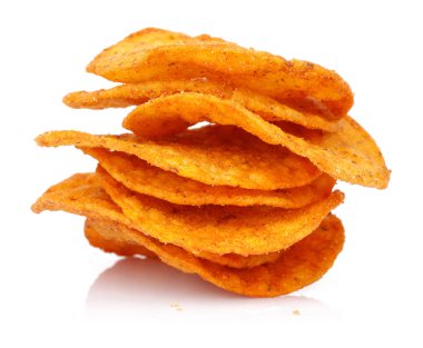 mısır cipsi beyaz zemin üzerine izole