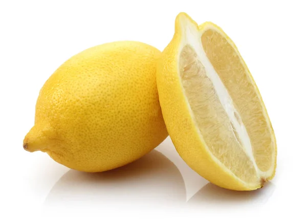 白を基調としたフレッシュレモン — ストック写真