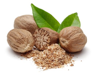 Beyaz arka plan üzerinde izole yaprakları ile Hindistan cevizi granülleri ve hindistan cevizi