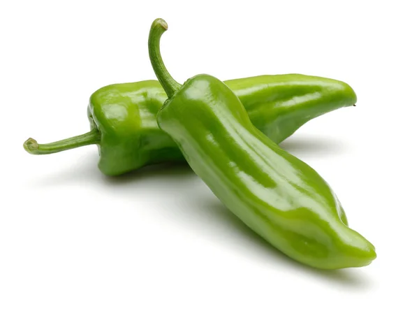 Frische Grüne Paprika Isoliert Auf Weißem Hintergrund — Stockfoto