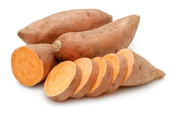 Süßkartoffel Mit Scheiben Isoliert Auf Weißem Hintergrund — Stockfoto