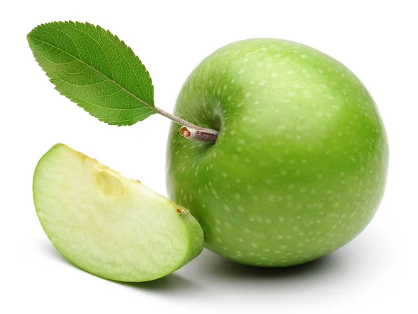 Granny smith elma dilim ve izole yaprak ile — Stok fotoğraf