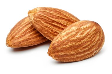 Beyaz üzerine izole edilmiş badem grubu