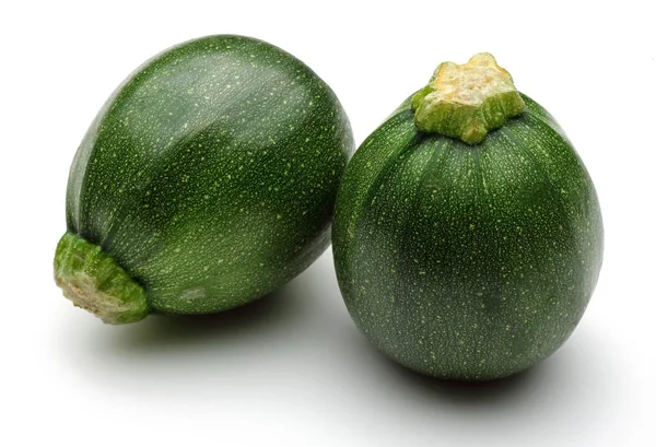 Gröna runda zucchini isolerad på vit — Stockfoto