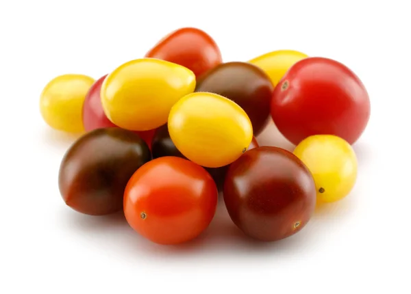 Verse cherry tomaten geïsoleerd op wit — Stockfoto