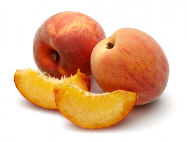 Olgun şeftali meyve üzerinde beyaz izole