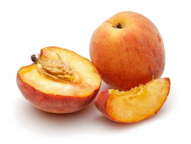 Olgun şeftali meyve üzerinde beyaz izole