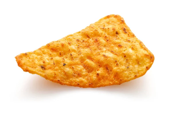 Chip de tortilla de milho único isolado em branco — Fotografia de Stock