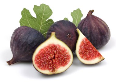 Taze mor incir meyve ve yaprak izole ile dilim