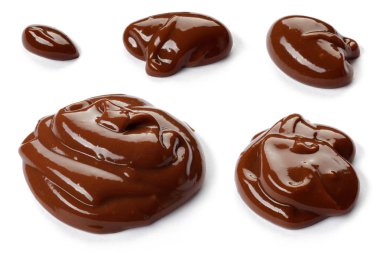 Çikolatalı puding üzerine beyaz izole