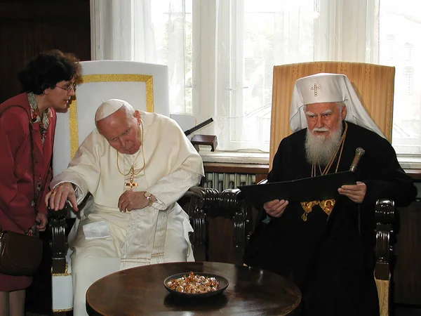 ソフィア ブルガリア 2002 法王ヨハネパウロ二世は 2002 日にブルガリアのソフィアで Bulgarian Orthodox Church Patriarch — ストック写真