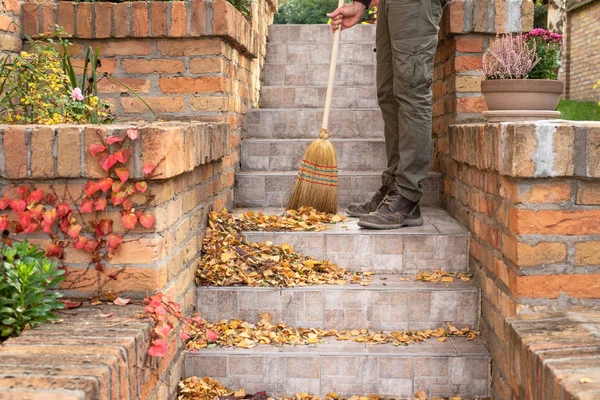 Man Making Autumn Garden Work — Stock Photo, Image