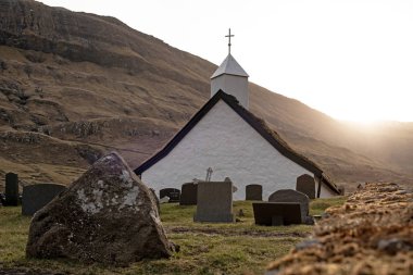 Ada, Streymoy üzerinde Faroe Adaları yer alan Saksun küçük bir köy kilisesi