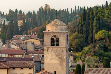 Sonbaharda sirmione manzara, Garda Gölü, İtalya