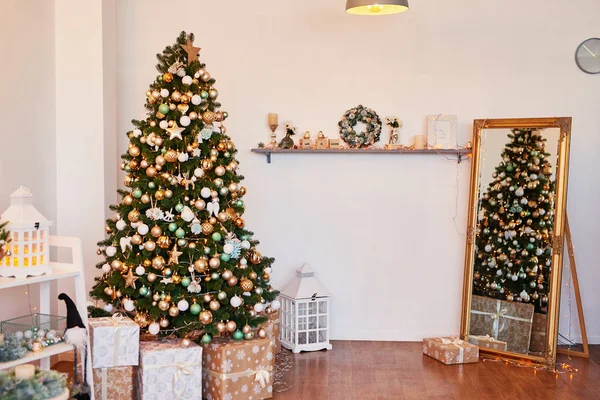 Luminosa Decoración Navidad Sala Estar —  Fotos de Stock