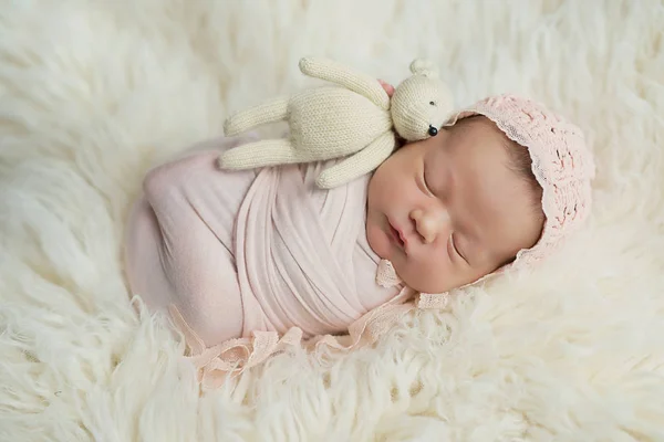 Fotoshoot Voor Een Pasgeboren Meisje — Stockfoto