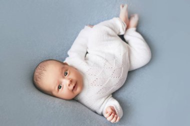 Yeni doğan çocuk 1 ay