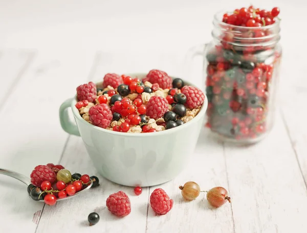 Colorful Fresh Berries White Background Oatmeal Berries Currants Raspberries Gooseberries — Stock Photo, Image